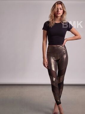 VS PINK Ultimate High Waist Ankle Gold Black Breathable Leggings XS